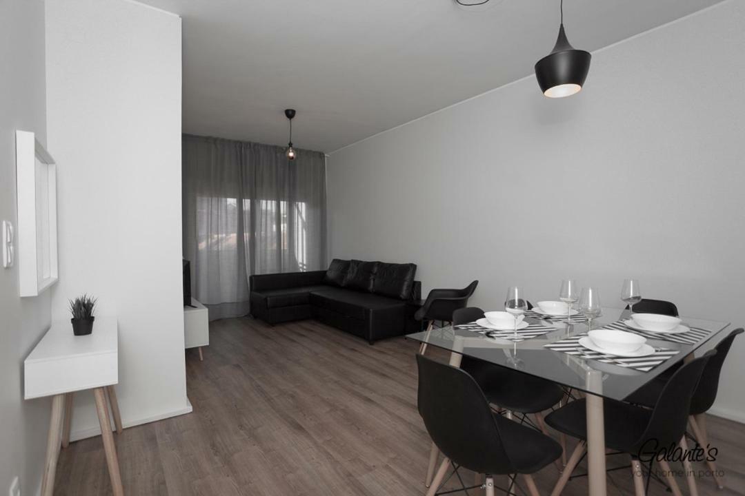 Downtown 3 Bedroom With Balcony - Quiet Street - Family Friendly - Groups Порту Экстерьер фото